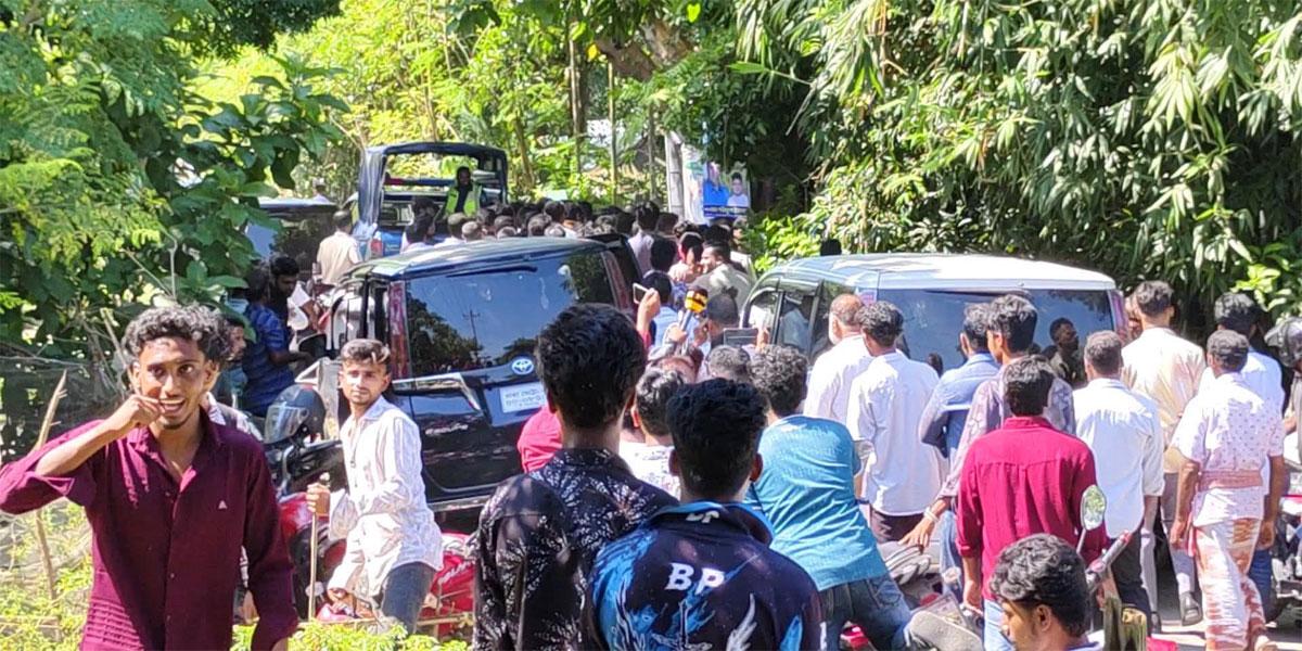 কুমারখালীতে প্রতিমন্ত্রীর সামনে ছাত্রদলের হাতাহাতি, সাংবাদিক লাঞ্ছিত