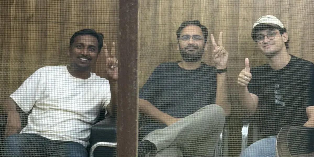 জন্তরমন্তরে প্রবেশ করায় সিজেপির শীর্ষ ৩ নেতা আটক