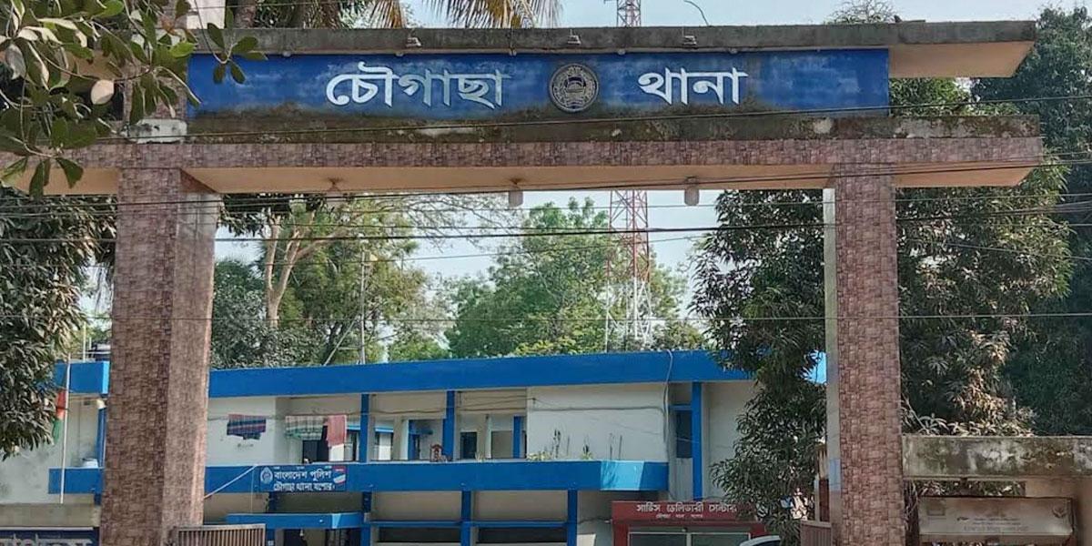 প্রেমিকের বাইক চালাচ্ছিলেন প্রেমিকা, সড়কে ঝরল দুজনেরই প্রাণ