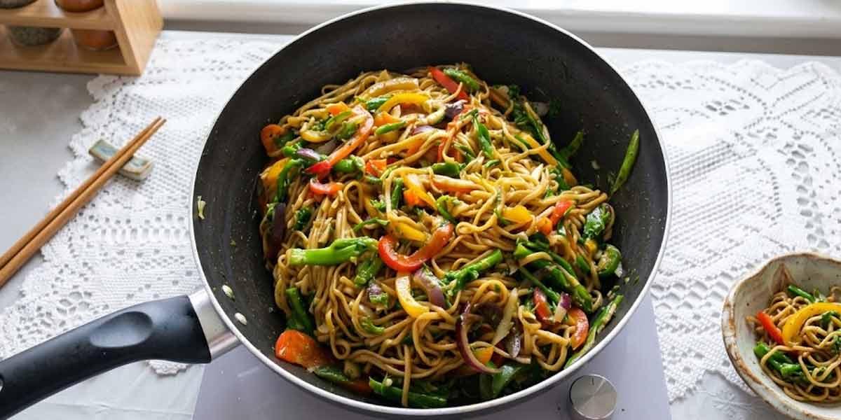 নুডলস খাওয়ার পর একই পরিবারের ৫ জনের মৃত্যু