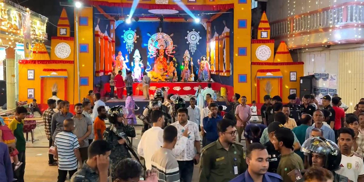 ফেনীতে দুর্গাপূজার নিরাপত্তা খতিয়ে দেখলেন জেলা প্রশাসক ও পুলিশ সুপার