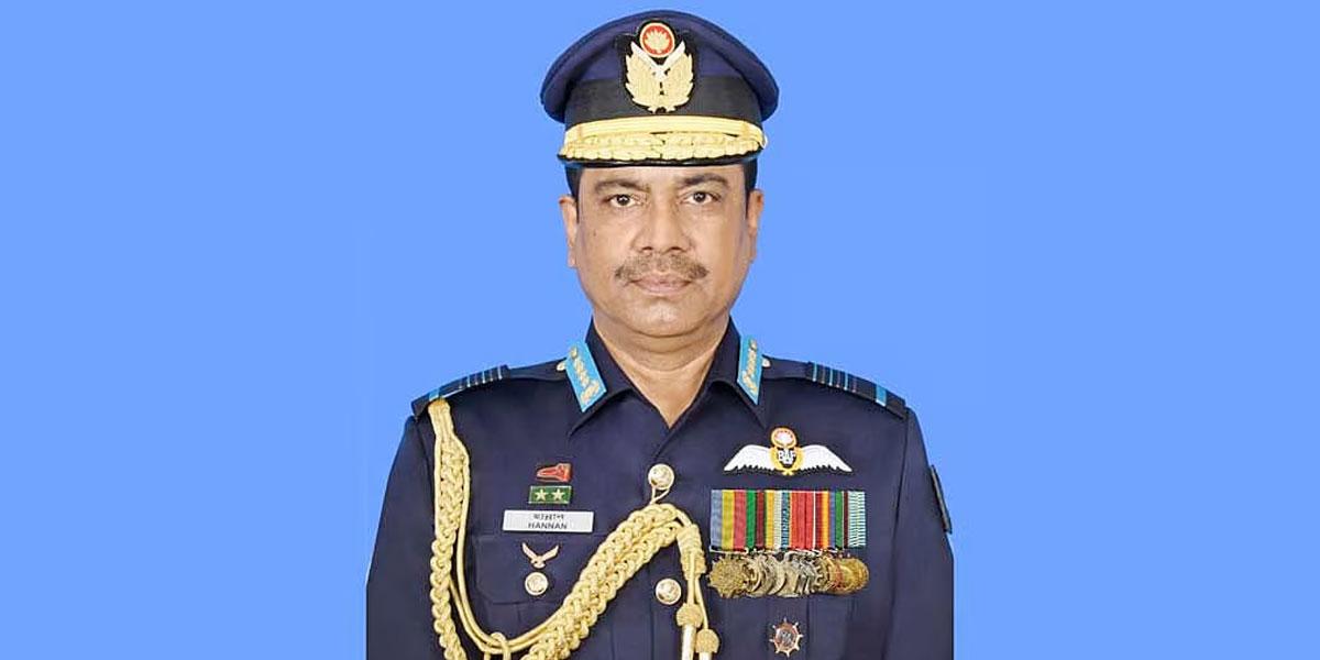 বিমানবাহিনীর সাবেক প্রধান আব্দুল হান্নান কাতারে গ্রেপ্তার