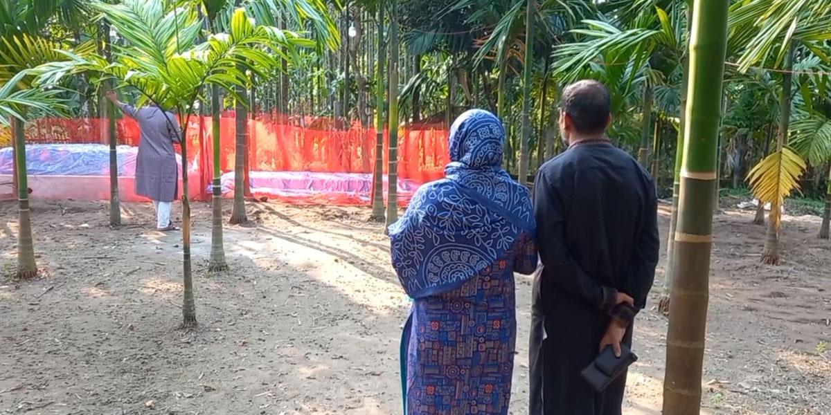 ২১ দিনের ব্যবধানে ডেঙ্গুতে দুই ছেলেকে হারিয়ে নিঃস্ব বাবা-মা