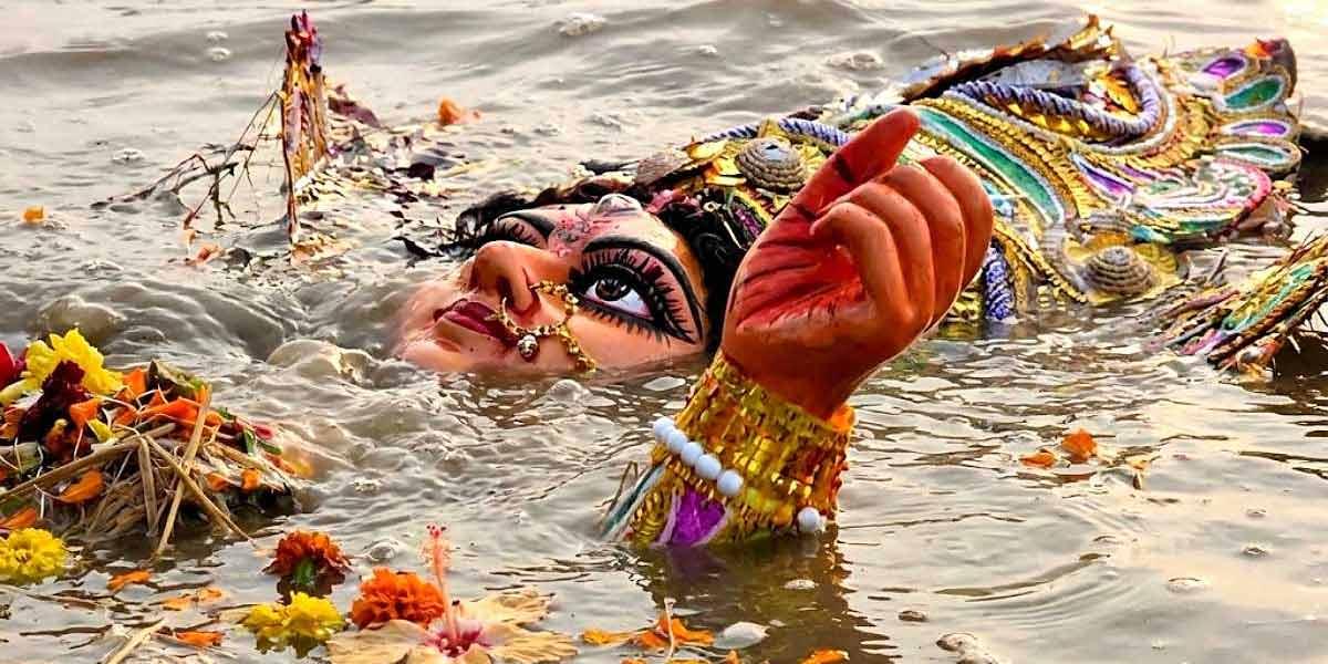 রাজধানীতে প্রতিমা বিসর্জন: নিরাপত্তায় থাকছে ১৬ হাজার পুলিশ সদস্য