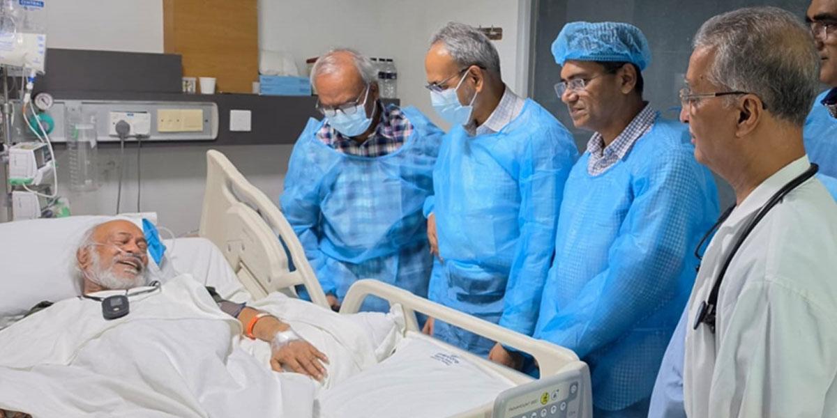 অসুস্থ দুই মন্ত্রীর খোঁজ নিলেন প্রধানমন্ত্রীর ব্যক্তিগত চিকিৎসক