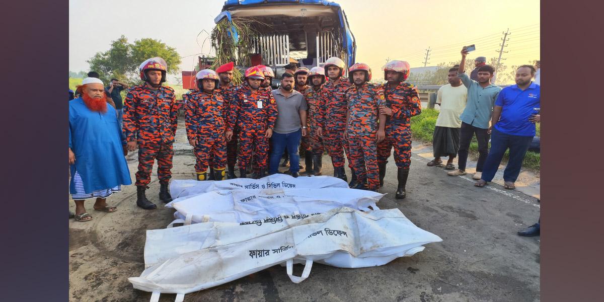 শ্রীনগরে বাস খাদে পড়ে নিহত ৩, আহত ১৬