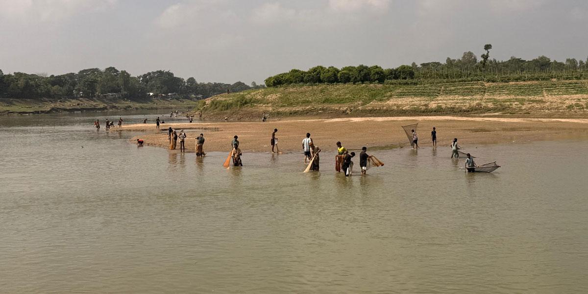 মাছ শিকারের বিষে বিপর্যস্ত সাঙ্গু