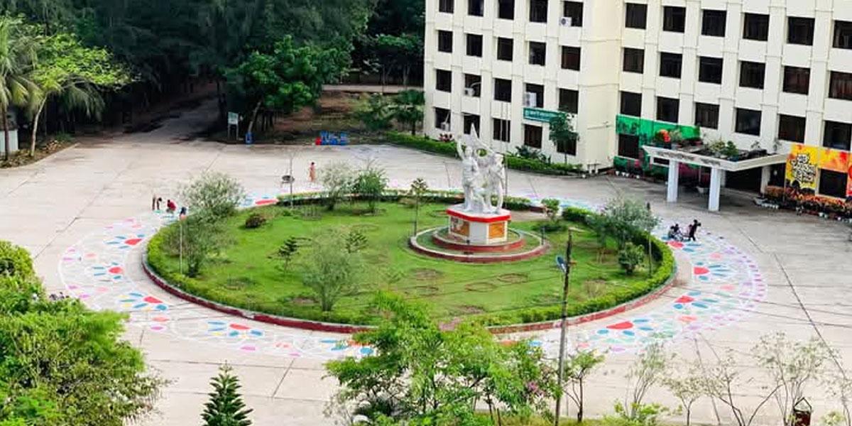 নোবিপ্রবিতে সমাবর্তনের আমেজ, কমল রেজিস্ট্রেশন ফি
