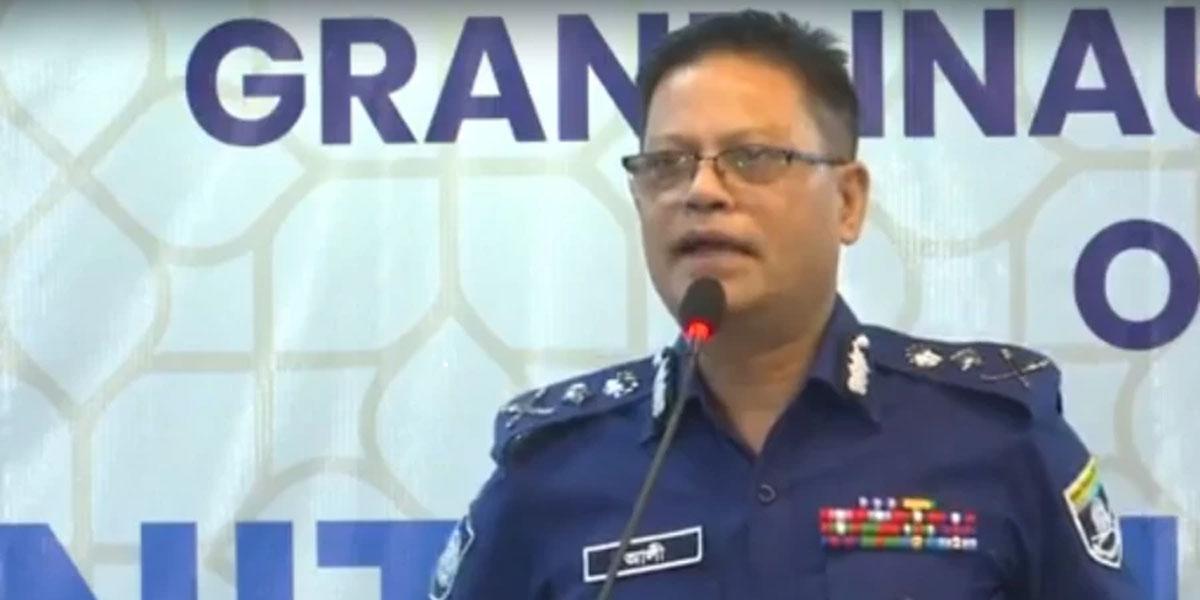 সরকার অনুমতি দিলে ক্রসফায়ারে যেতে পারে পুলিশ: আইজিপি
