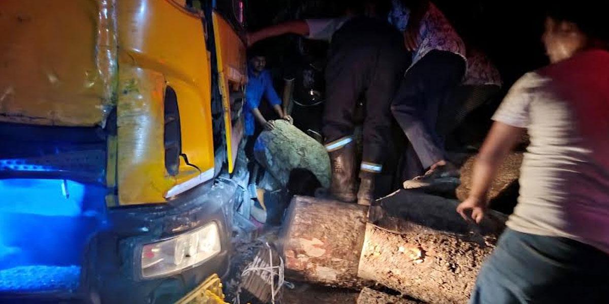 সীতাকুণ্ডে লরিচাপায় নারী-শিশুসহ নিহত ৫, আহত ৮